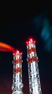 Preview wallpaper towers, starry sky, light