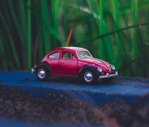 Preview wallpaper toy, car, border, grass