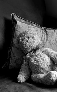 Preview wallpaper toy, plush, sofa, pillow, room, old, black and white