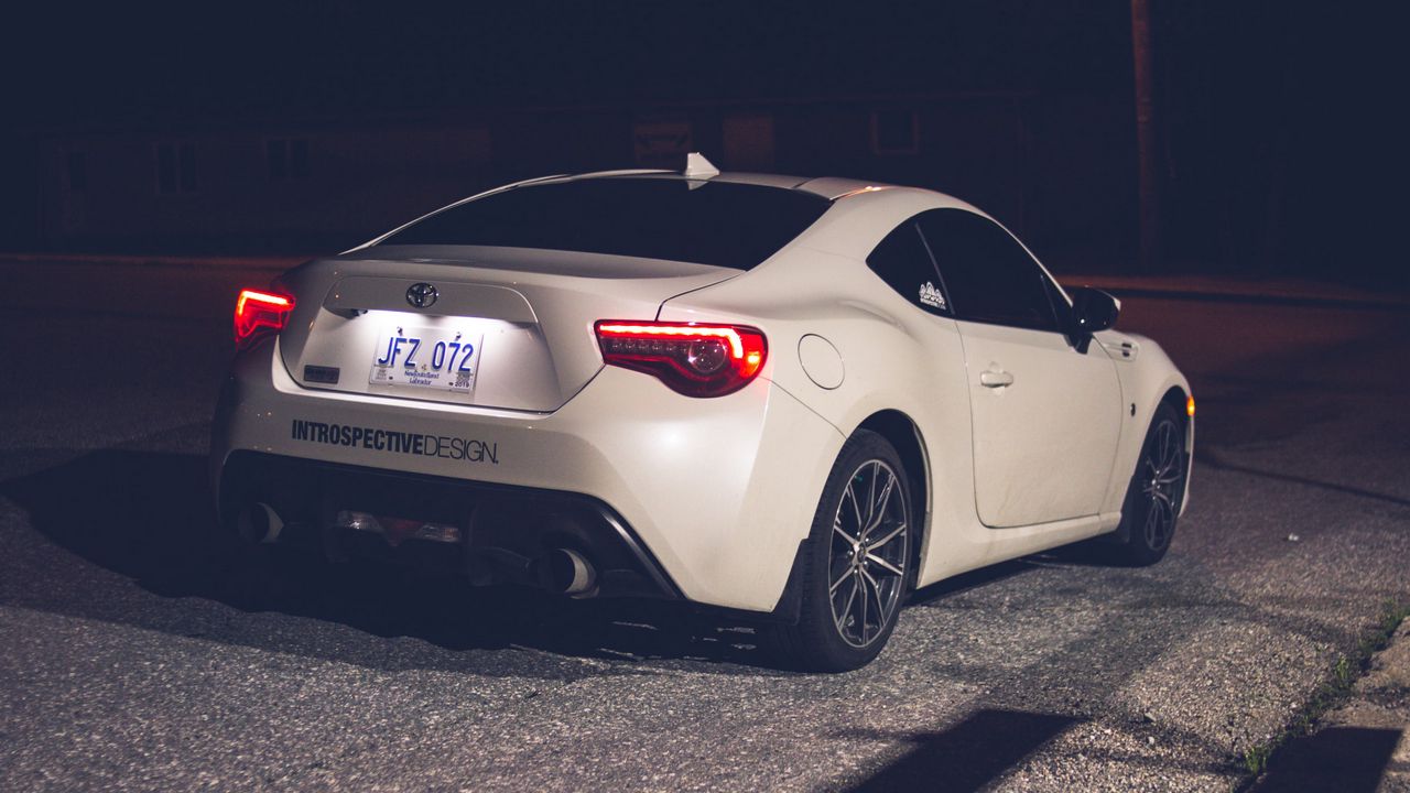 Wallpaper toyota, car, rear view, white, glow