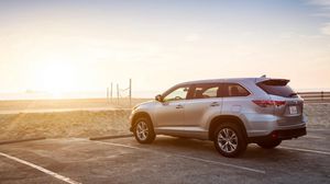 Preview wallpaper toyota, highlander, side view