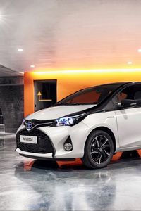 Preview wallpaper toyota, yaris, side view