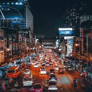 Preview wallpaper traffic, cars, street, night
