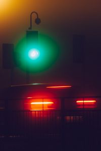 Preview wallpaper traffic light, light, fog, night, blur