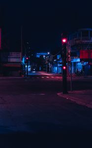 Preview wallpaper traffic light, night, road, street, city