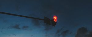 Preview wallpaper traffic light, pillar, red, glow, sky