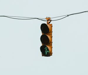 Preview wallpaper traffic light, wire, minimalism