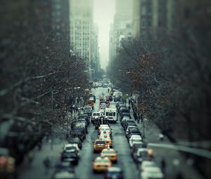 Preview wallpaper traffic, road, cars, city
