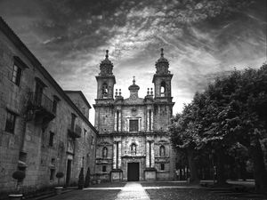 Preview wallpaper trail, bell tower, tower, building, black and white