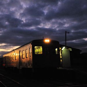 Preview wallpaper train, night, lights