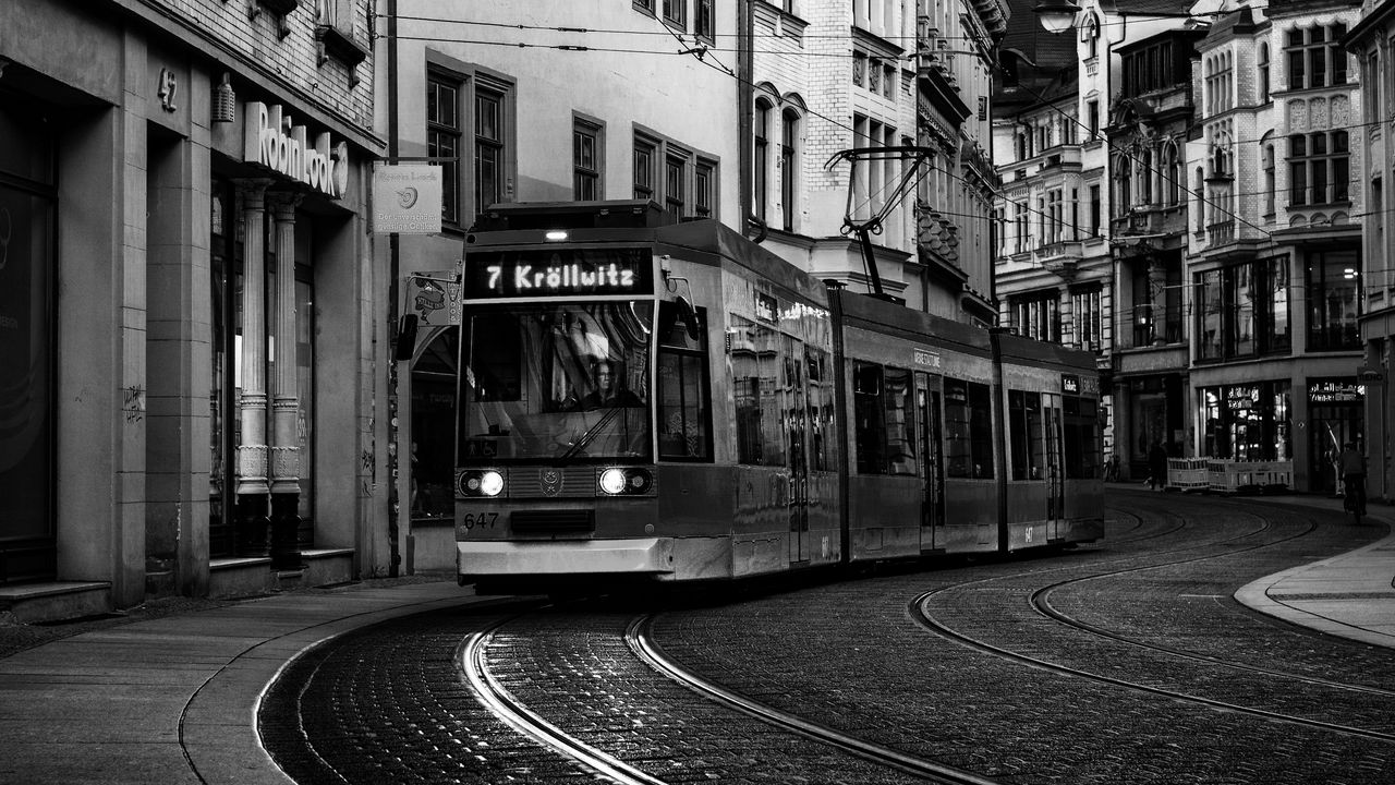 Wallpaper tram, street, city, black and white