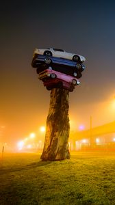 Preview wallpaper trans am totem, installation, cars, art object, tree, night city, fog, vancouver