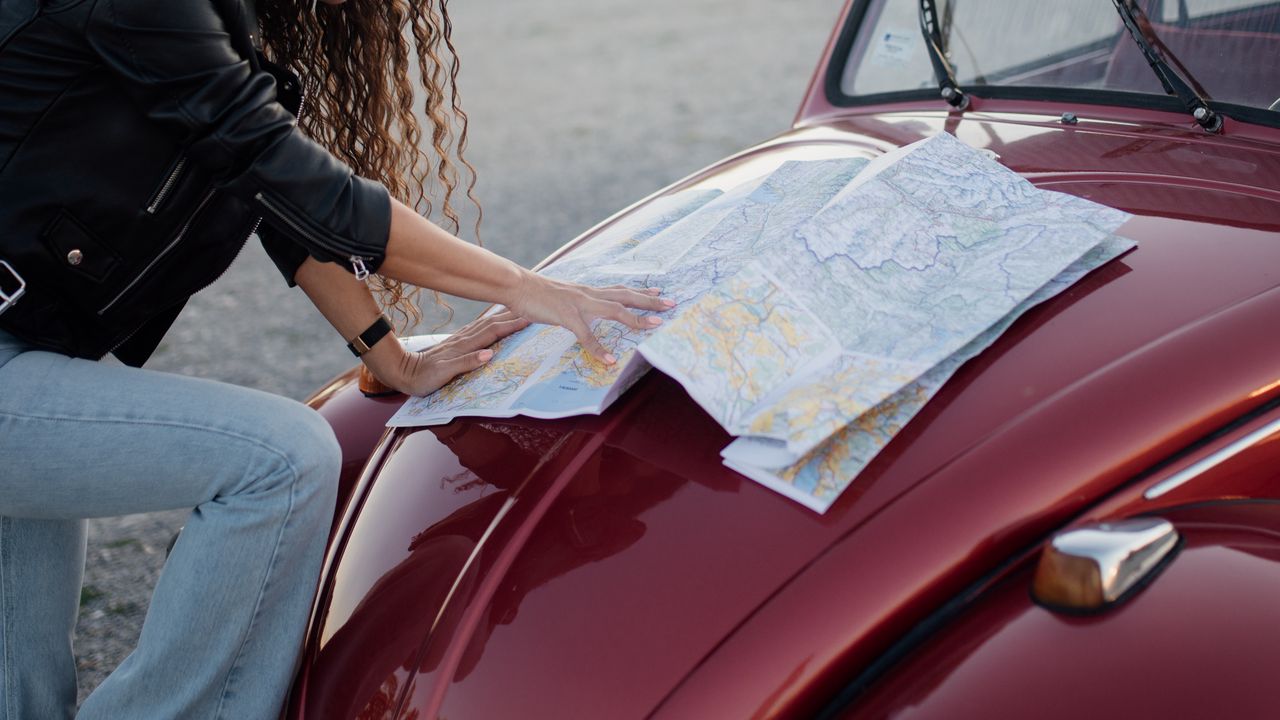 Wallpaper travel, map, guidebook, hood, car, hands