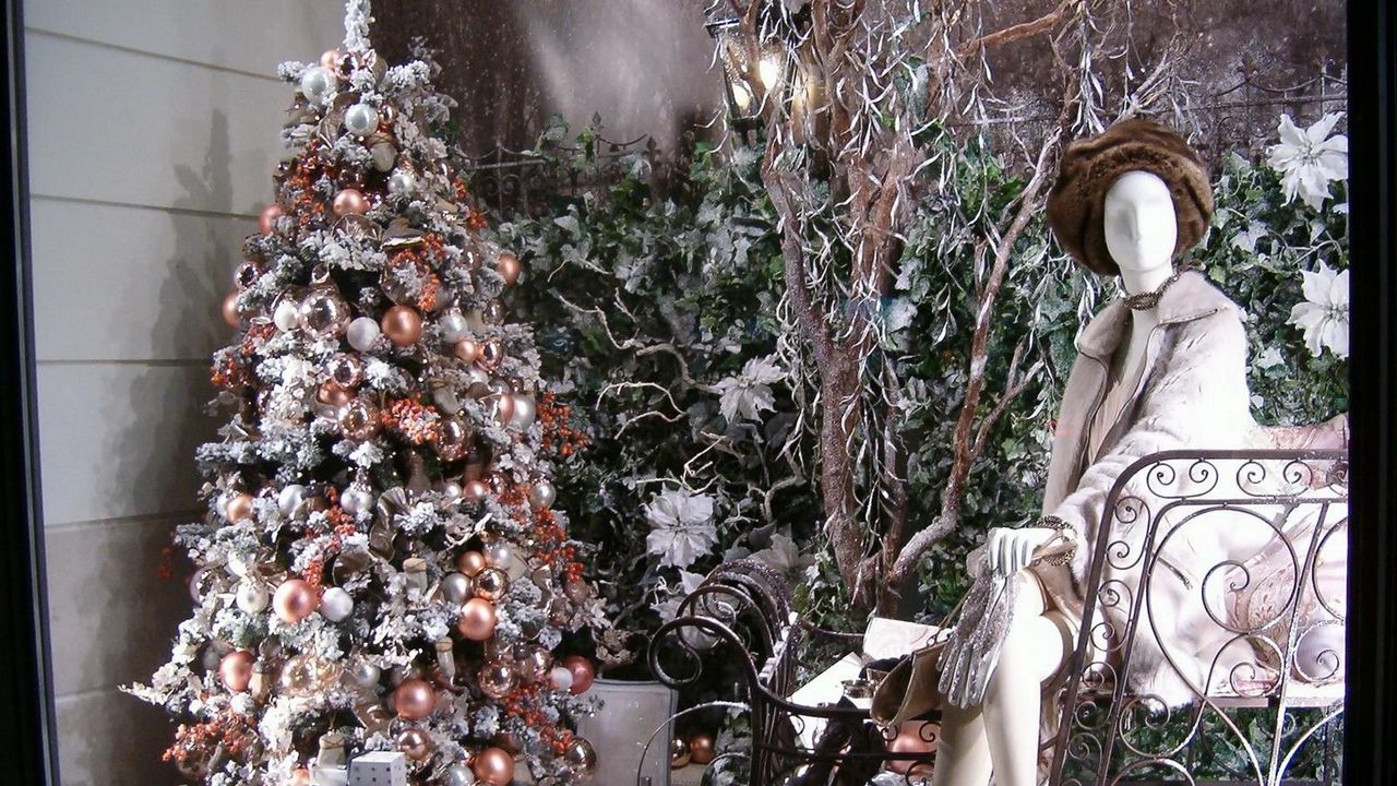 Wallpaper tree, christmas decorations, dummy, showcase, holiday, new year