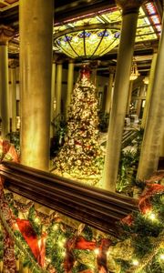 Preview wallpaper tree, columns, hall, holiday, christmas, garland, ornaments