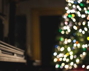 Preview wallpaper tree, garland, bokeh, lights, blur