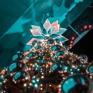 Preview wallpaper tree, garland, new year, christmas, decoration