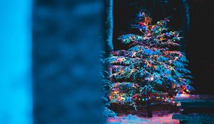 Preview wallpaper tree, garland, snow, new year, christmas