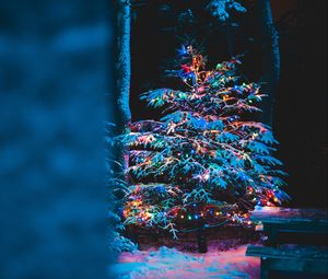 Preview wallpaper tree, garland, snow, new year, christmas