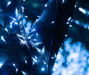 Preview wallpaper tree, garlands, lights, glow