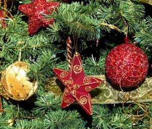 Preview wallpaper tree, needles, christmas decorations, balloons, stars, holiday