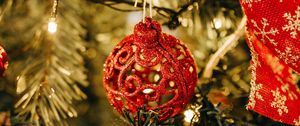 Preview wallpaper tree, new year, christmas, decoration, garland