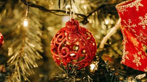 Preview wallpaper tree, new year, christmas, decoration, garland
