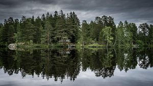 Preview wallpaper trees, lake, reflection