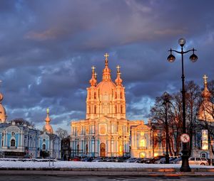 Preview wallpaper trees, st petersburg, smolny cathedral, lantern