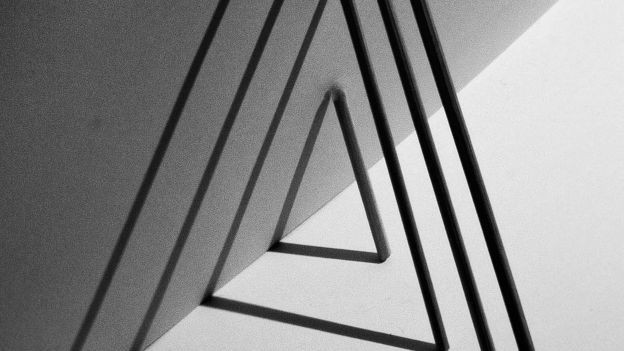 Wallpaper triangles, shadows, black and white