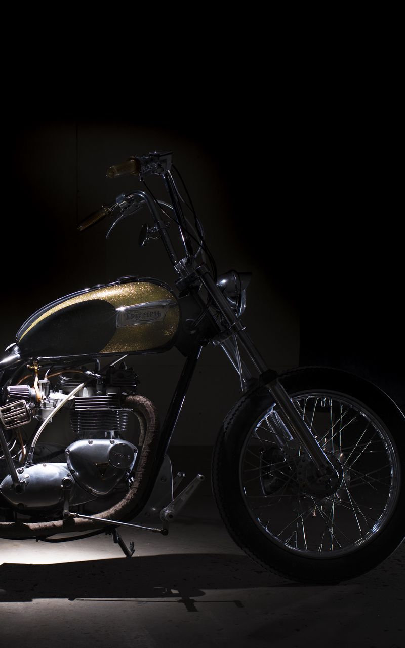 800x1280 Wallpaper triumph bonneville bobber, triumph, motorcycle, bike