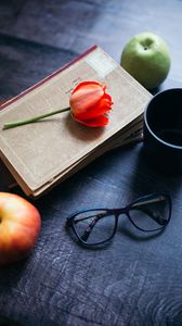 Preview wallpaper tulip, flower, books, apple, glasses, still life, aesthetics