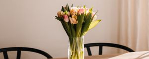 Preview wallpaper tulips, flowers, bouquet, vase, interior