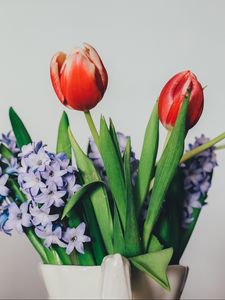 Preview wallpaper tulips, lilacs, bouquet, vase