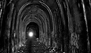 Preview wallpaper tunnel, arch, bw, light, exit