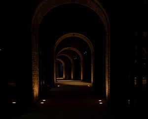 Preview wallpaper tunnel, arches, glow, dark