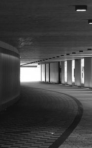 Preview wallpaper tunnel, architecture, windows, column, bw