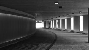 Preview wallpaper tunnel, architecture, windows, column, bw