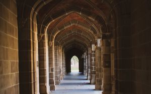 Preview wallpaper tunnel, building, arch, passage