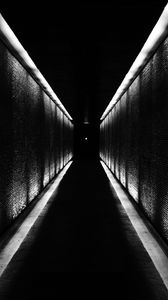 Preview wallpaper tunnel, building, bw, perspective