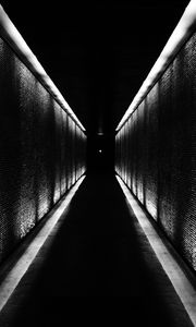 Preview wallpaper tunnel, building, bw, perspective