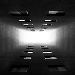 Preview wallpaper tunnel, bw, glow, distance, windows