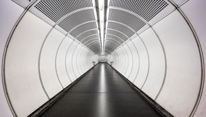 Preview wallpaper tunnel, corridor, white