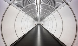 Preview wallpaper tunnel, corridor, white