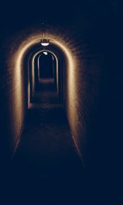 Preview wallpaper tunnel, dark, lantern