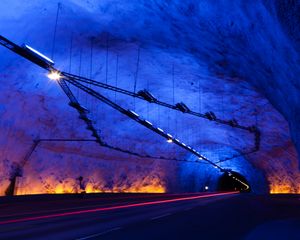 Preview wallpaper tunnel, dark, lights, underground, lighting