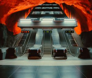 Preview wallpaper tunnel, escalator, metro, station, architecture