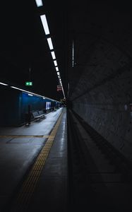 Preview wallpaper tunnel, metro, platform, distance