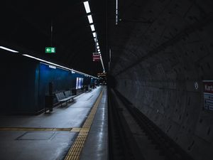 Preview wallpaper tunnel, metro, platform, distance