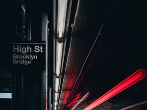 Preview wallpaper tunnel, metro, train, long exposure, glow